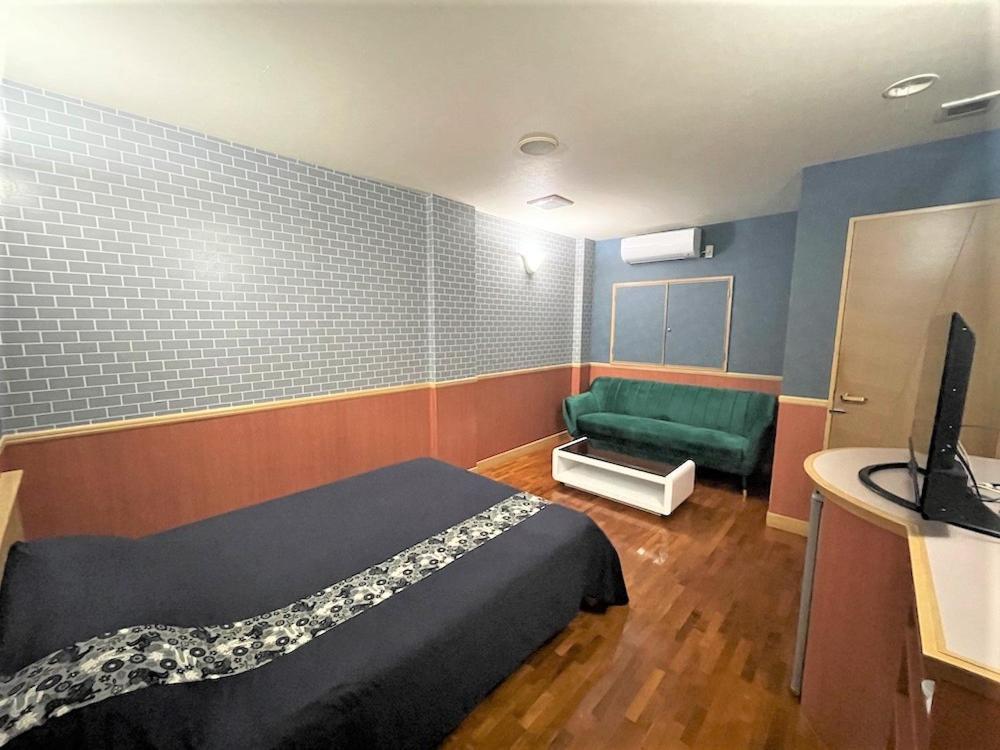 Hotel 紅-Bin- Okinawa Exterior photo